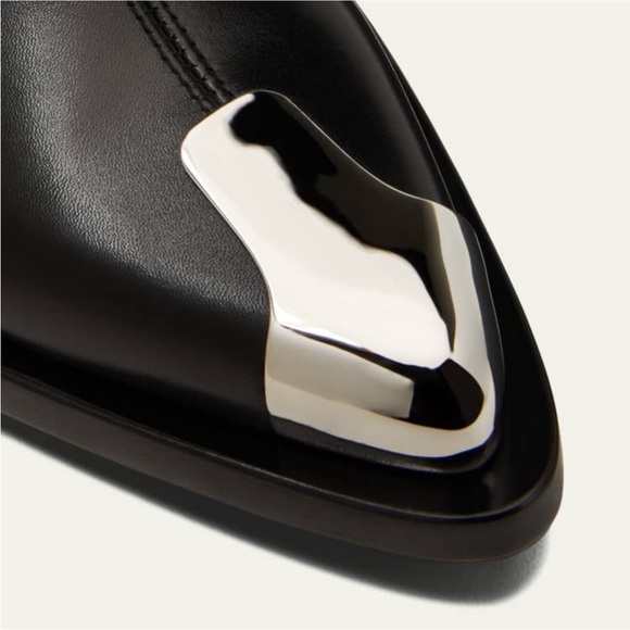 NWOB size 43
Alexander McQueen Metallic Toe Ankle Boots - Picture 7 of 11